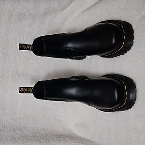 New Dr. Martens Bex Squared Polished Smooth Boot Size 6M/7F